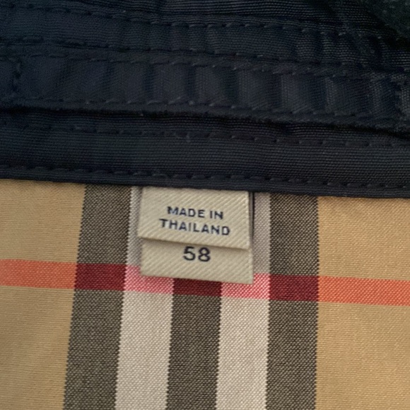 NWOT Burberry coat - Picture 11 of 15